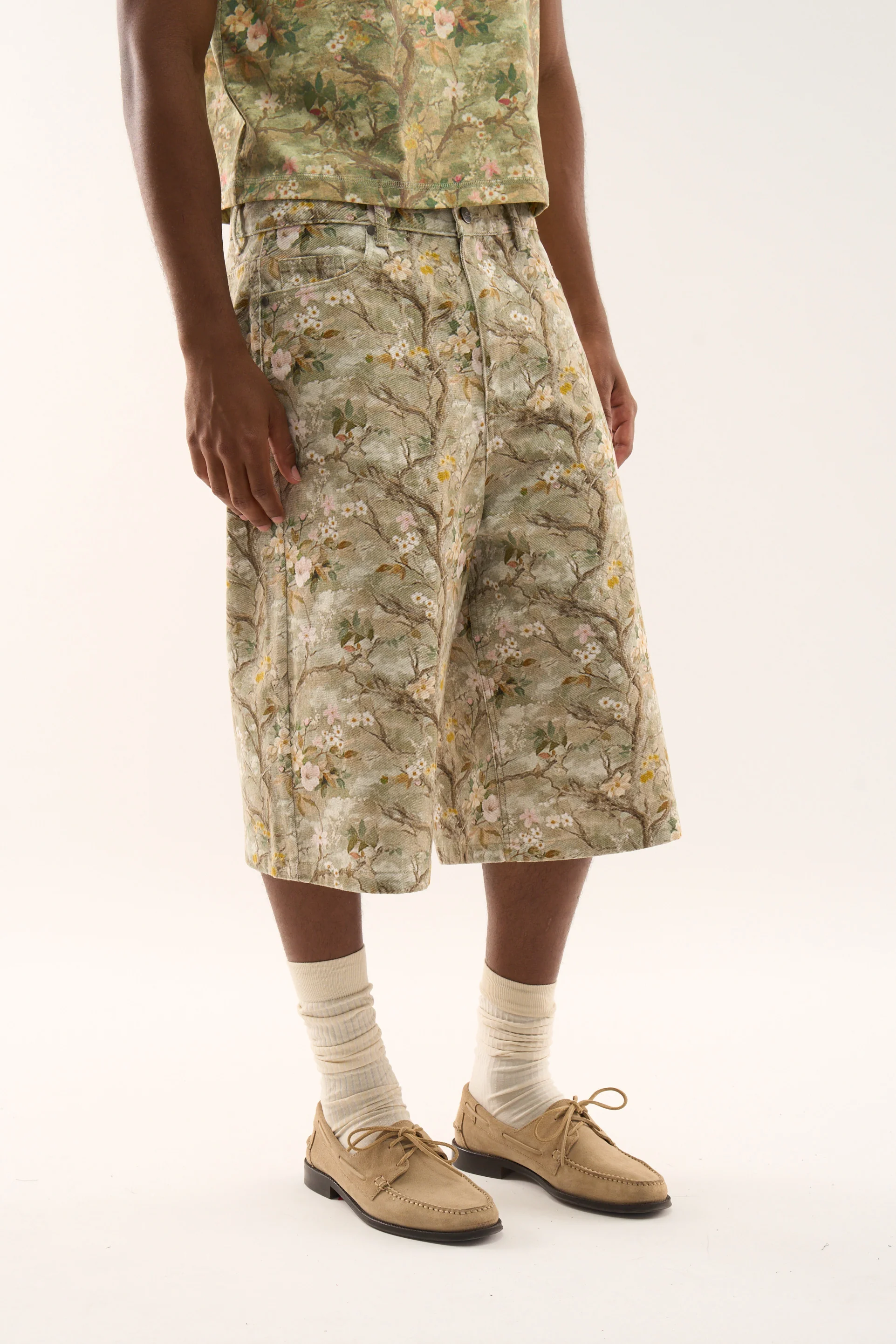 Real Flowers Green Shorts 03 Jpg