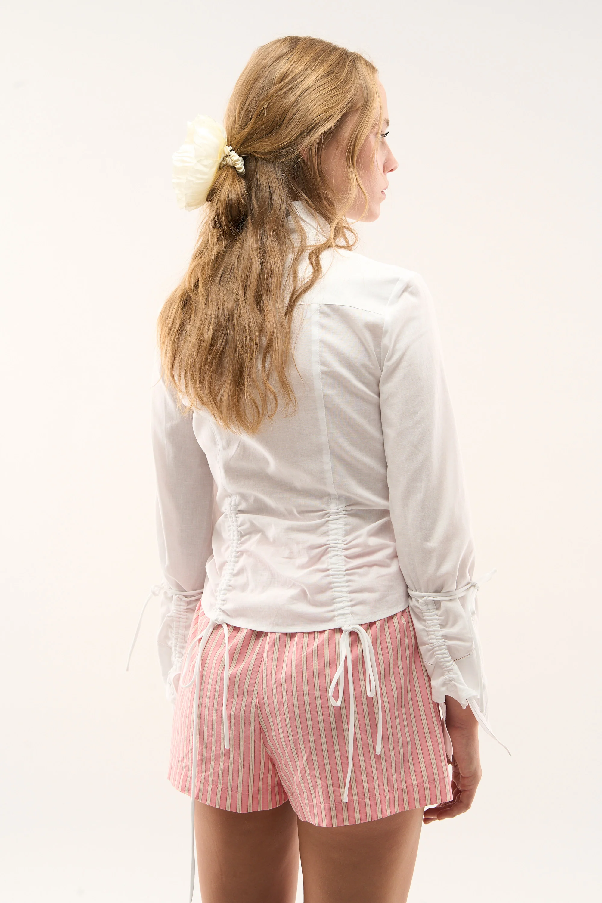 Woman Ecom 23 04 20250127 Jpg